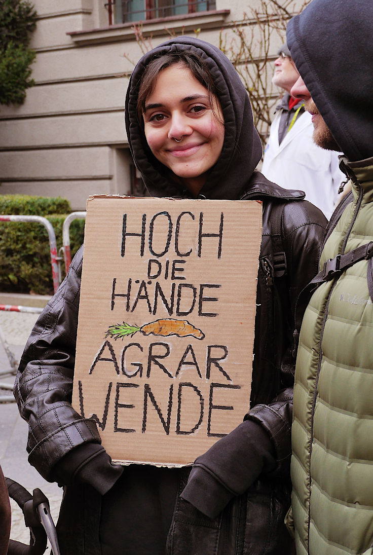 © www.mutbuergerdokus.de: Demonstration 'WIR HABEN ES SATT!'