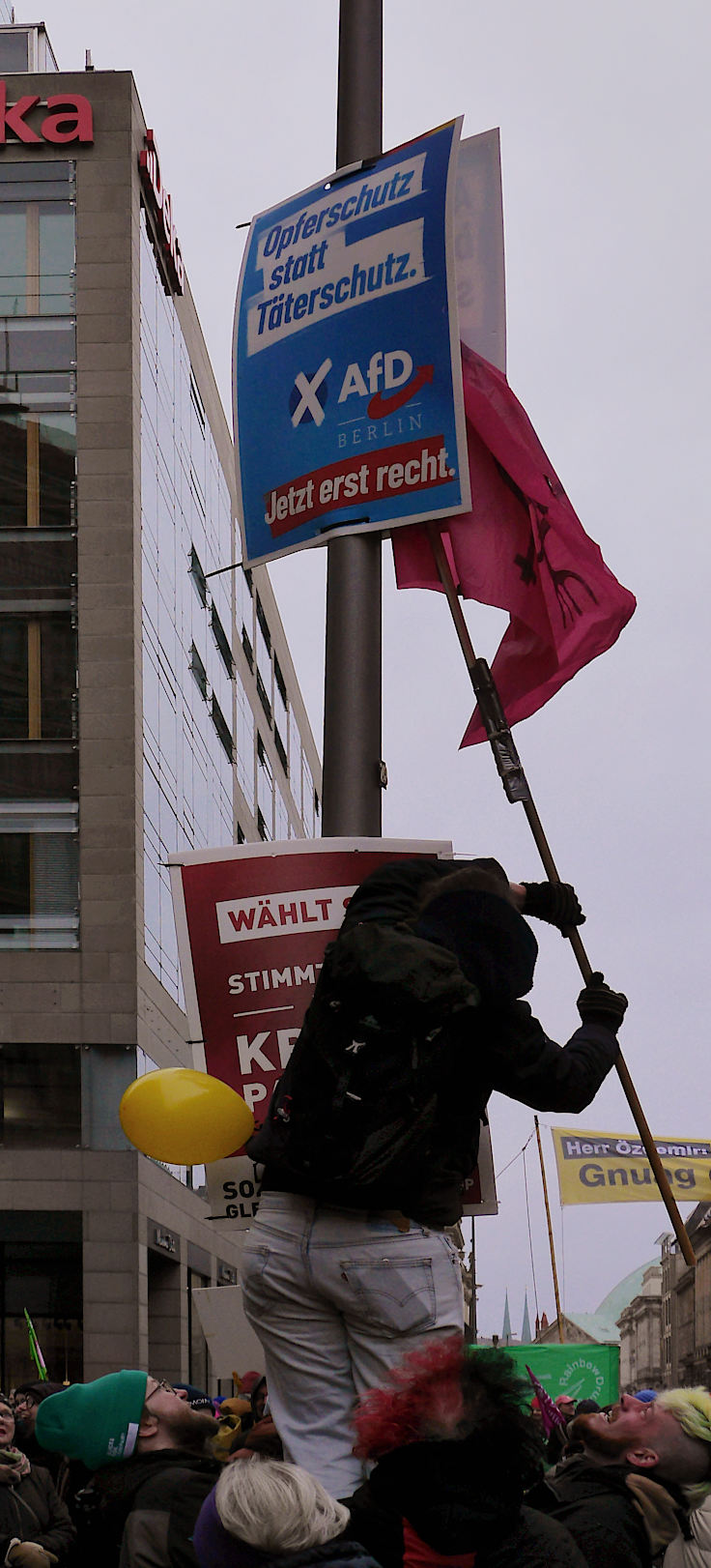 © www.mutbuergerdokus.de: Demonstration 'WIR HABEN ES SATT!'