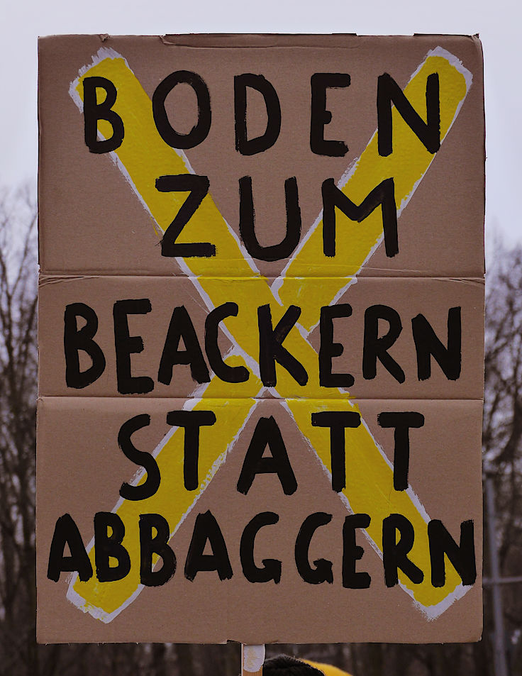 © www.mutbuergerdokus.de: Demonstration 'WIR HABEN ES SATT!'