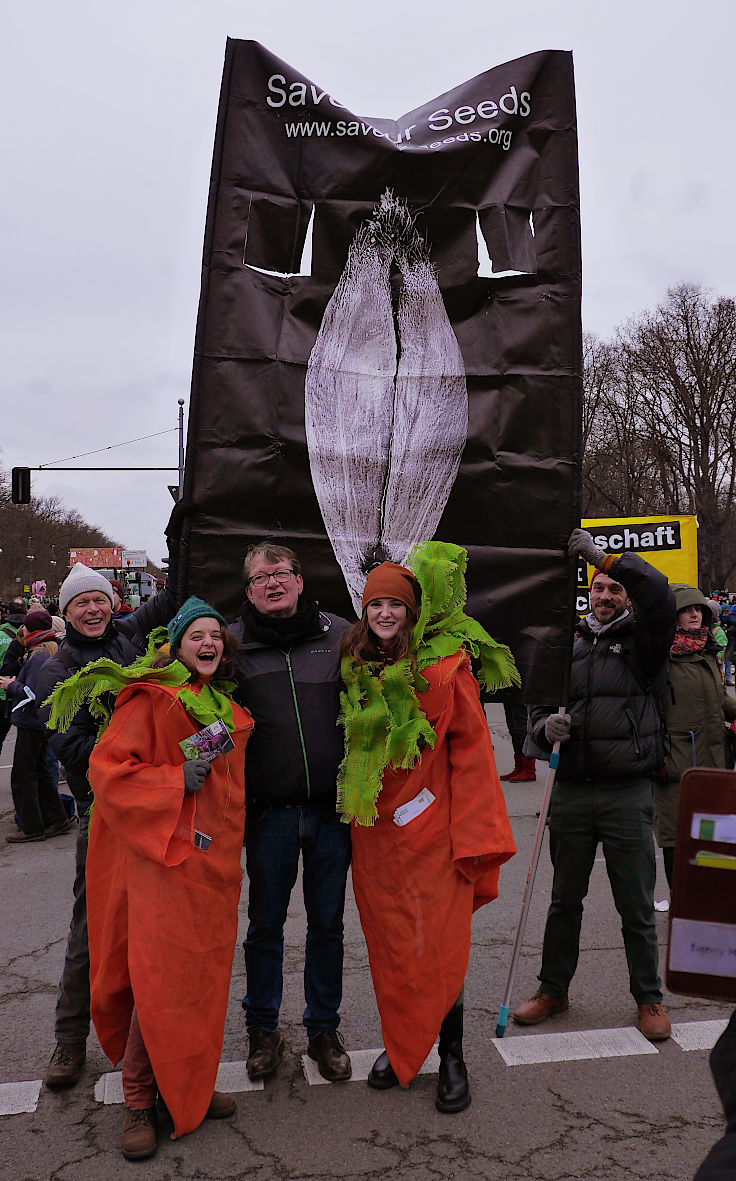© www.mutbuergerdokus.de: Demonstration 'WIR HABEN ES SATT!'