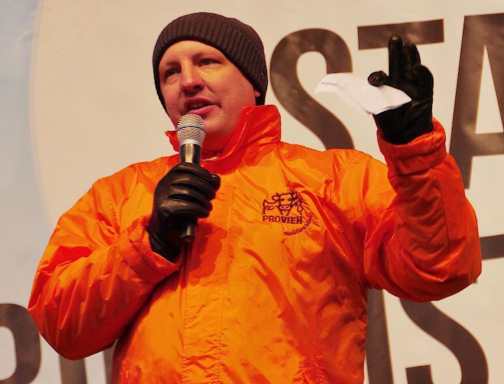 © www.mutbuergerdokus.de: Demonstration 'WIR HABEN ES SATT!'