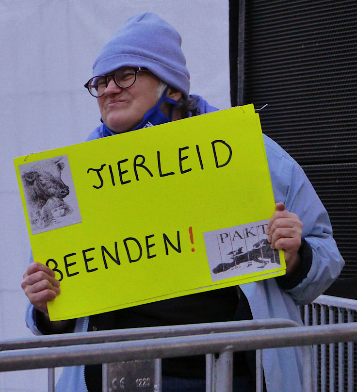 © www.mutbuergerdokus.de: Demonstration 'WIR HABEN ES SATT!'