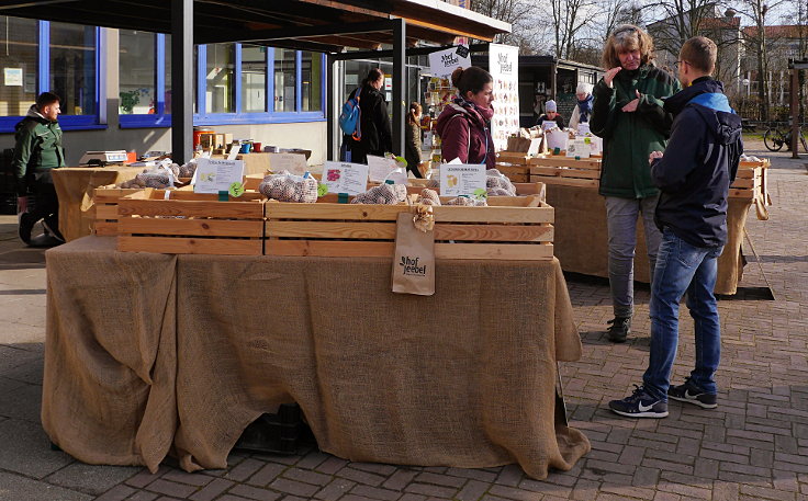 © www.mutbuergerdokus.de: 7. 'Saatgut-Festival Düsseldorf'