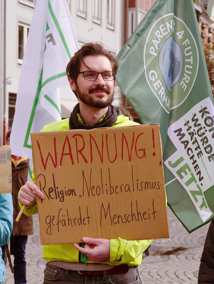 © www.mutbuergerdokus.de: Fridays for Future Düsseldorf: Kundgebung 'Klimaziele abschaffen? NICHT MIT UNS!'
