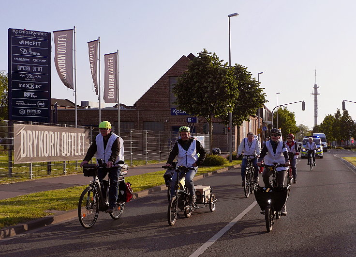 © www.mutbuergerdokus.de: ADFC Mönchengladbach: 'Ride of Silence'