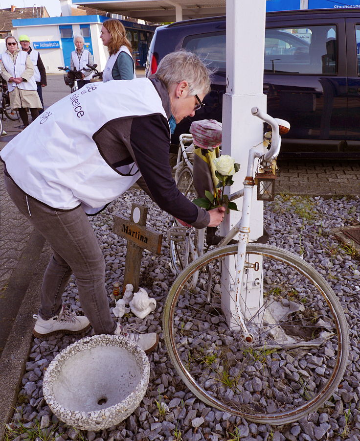 © www.mutbuergerdokus.de: ADFC Mönchengladbach: 'Ride of Silence'