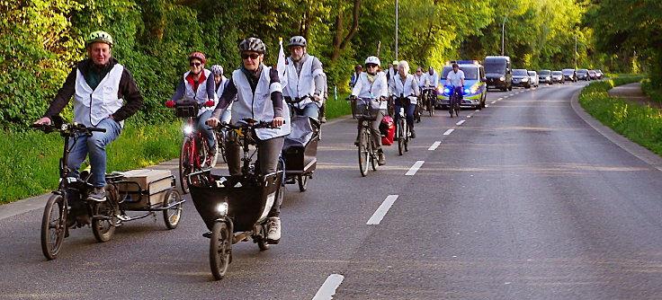 © www.mutbuergerdokus.de: ADFC Mönchengladbach: 'Ride of Silence'