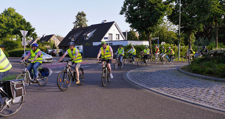 © www.mutbuergerdokus.de: 4. Meerbuscher Radnacht