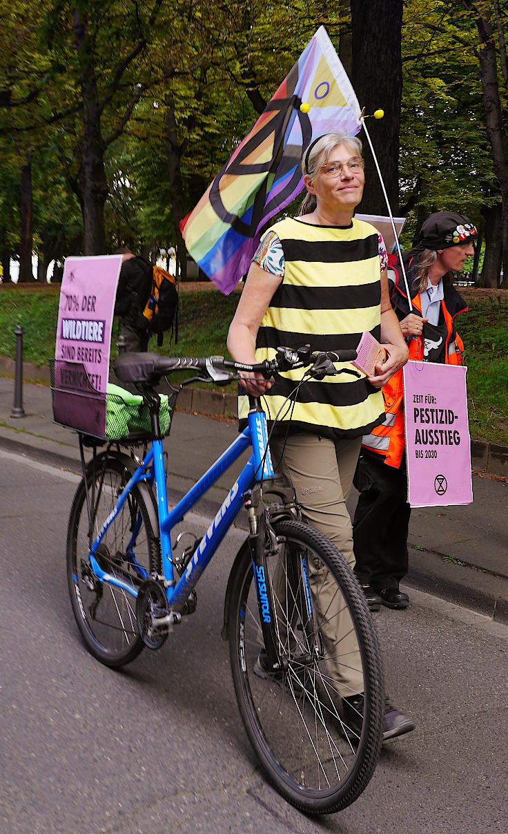 © www.mutbuergerdokus.de: Extinction Rebellion Bonn: Großdemonstration 'JETZT Notstand Artensterben ausrufen!'