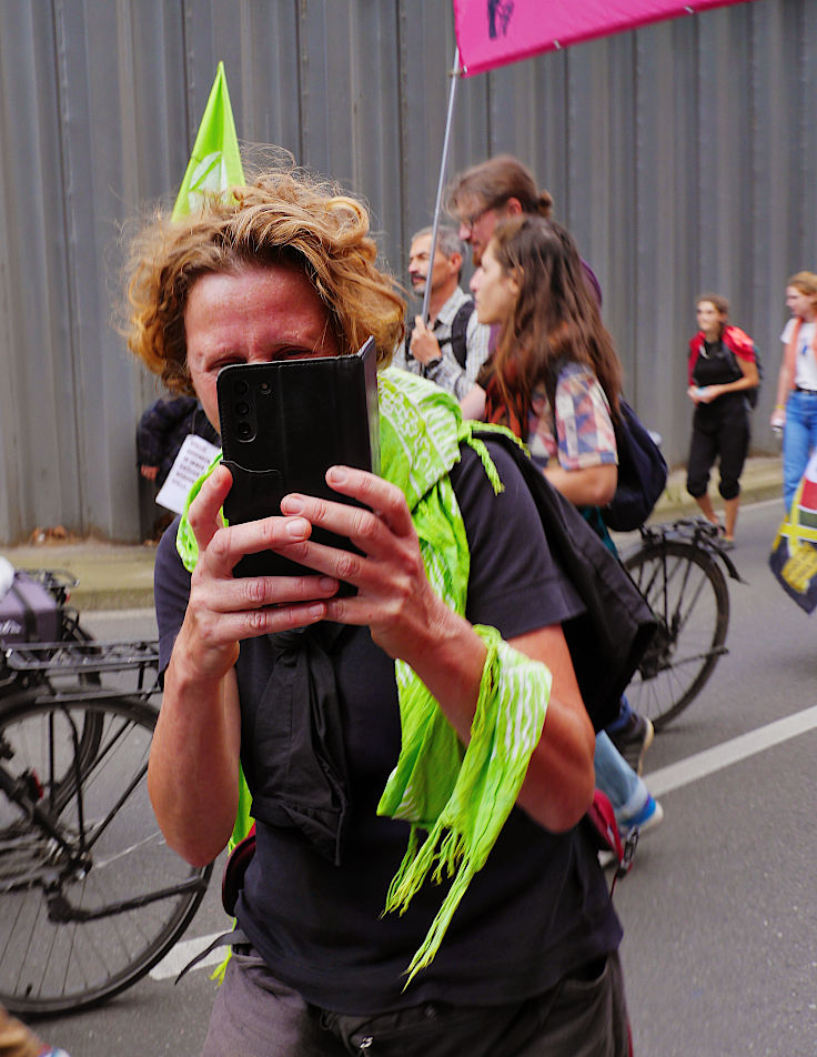 © www.mutbuergerdokus.de: Extinction Rebellion Bonn: Großdemonstration 'JETZT Notstand Artensterben ausrufen!'