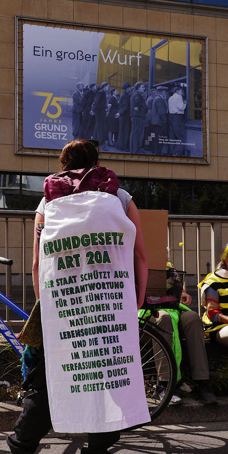 © www.mutbuergerdokus.de: Extinction Rebellion Bonn: Großdemonstration 'JETZT Notstand Artensterben ausrufen!'