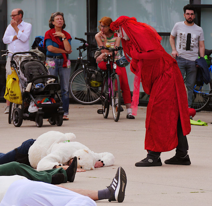 © www.mutbuergerdokus.de: Extinction Rebellion Bonn: Großdemonstration 'JETZT Notstand Artensterben ausrufen!'