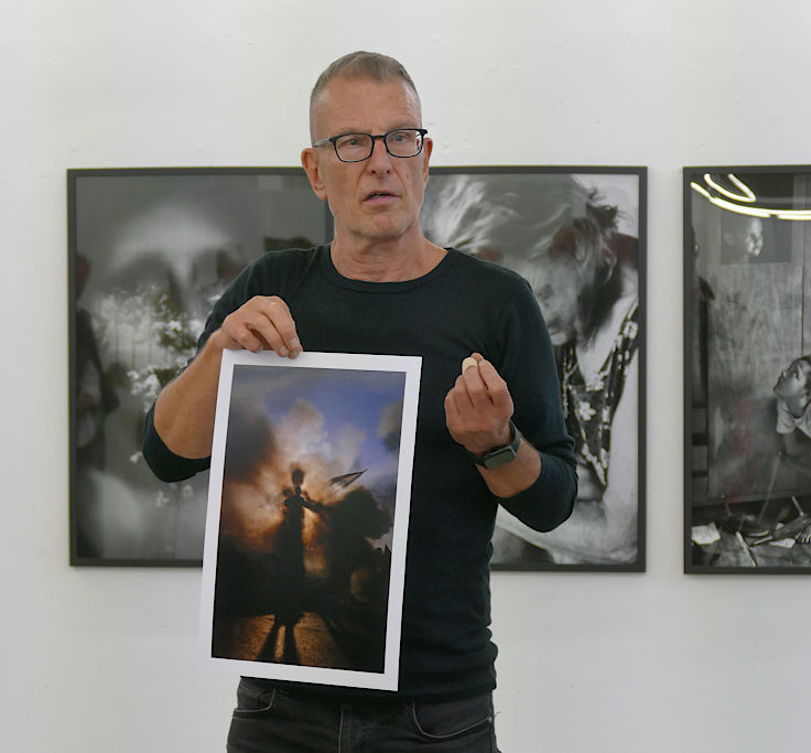 © www.mutbuergerdokus.de: Fotoausstellung mit Werken von Pablo E. Piovano: 'Glyphosat-Stopp jetzt!'
