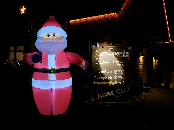 © www.mutbuergerdokus.de: Lichtershow im Advent