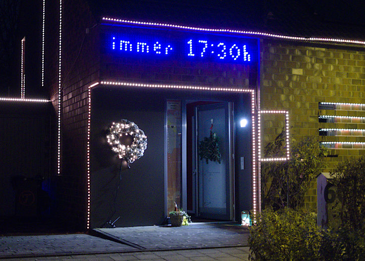 © www.mutbuergerdokus.de: Lichtershow im Advent