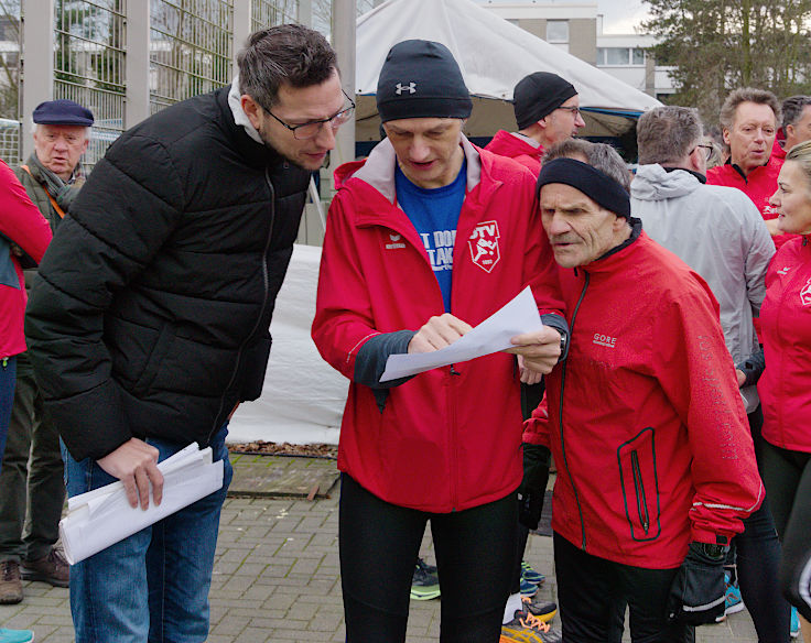 © www.mutbuergerdokus.de: 7. Meerbuscher Silvesterlauf