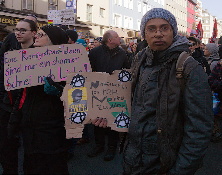 © www.mutbuergerdokus.de: Demo und Kundgebung 'Nie wieder ist jetzt! Für Demokratie und Rechtsstaat!'