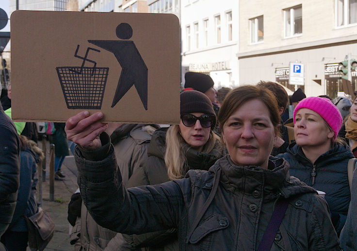 © www.mutbuergerdokus.de: Demo und Kundgebung 'Nie wieder ist jetzt! Für Demokratie und Rechtsstaat!'