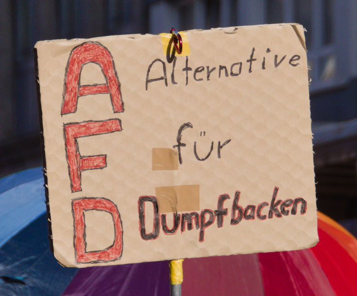 © www.mutbuergerdokus.de: Demo und Kundgebung 'Nie wieder ist jetzt! Für Demokratie und Rechtsstaat!'