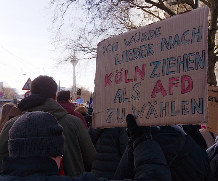 © www.mutbuergerdokus.de: Demo und Kundgebung 'Nie wieder ist jetzt! Für Demokratie und Rechtsstaat!'