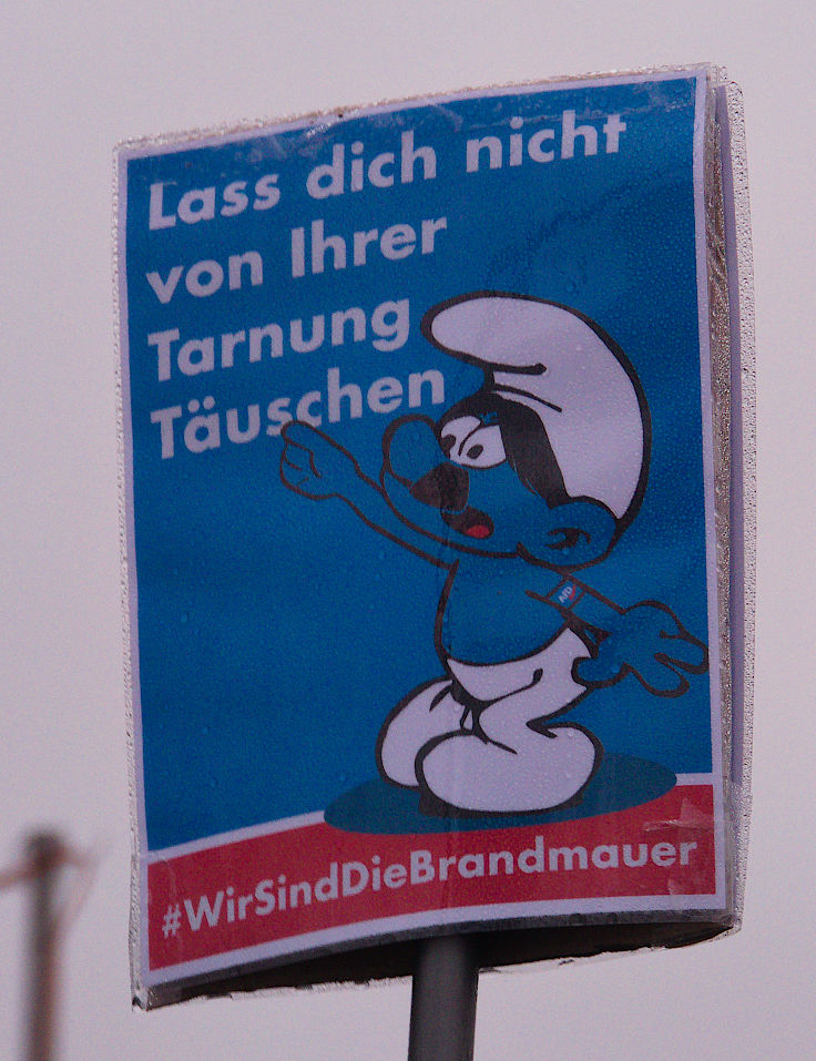 © www.mutbuergerdokus.de: Demonstration 'Krefeld verteidigt rote Linie der Demokratie'