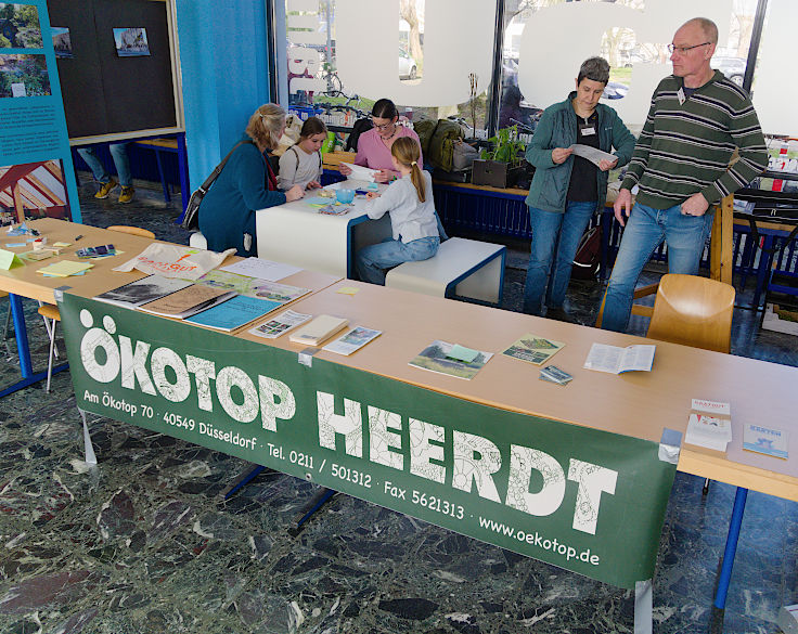 © www.mutbuergerdokus.de: 8. 'Saatgut-Festival Düsseldorf'
