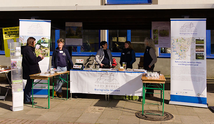 © www.mutbuergerdokus.de: 8. 'Saatgut-Festival Düsseldorf'