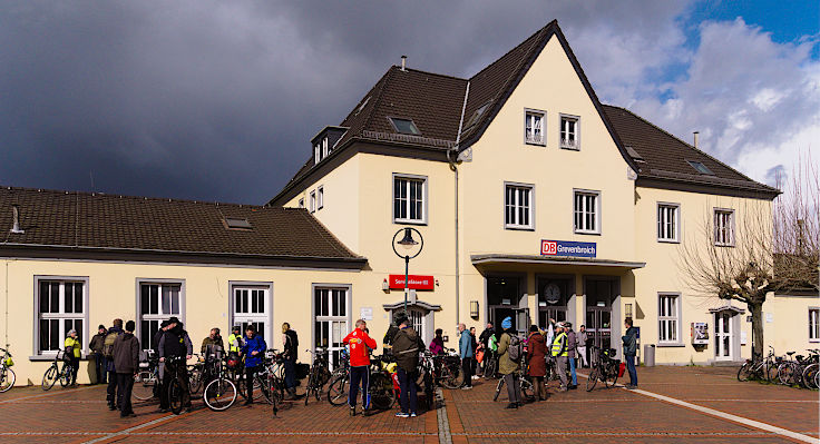 © www.mutbuergerdokus.de: Wasserbündnis Rheinisches Revier: Protest-Radtour entlang der geplanten Rheinwassertransportleitung