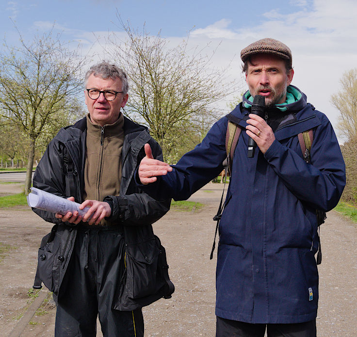 © www.mutbuergerdokus.de: Wasserbündnis Rheinisches Revier: Protest-Radtour entlang der geplanten Rheinwassertransportleitung