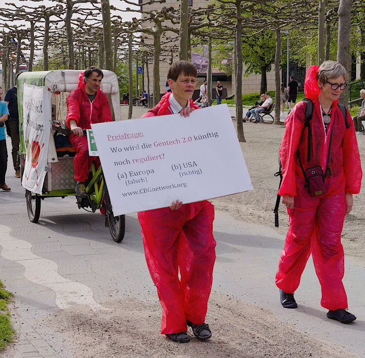 © www.mutbuergerdokus.de: Aktionsbündnis gegen Gentechnik - Düsseldorf und Umgebung: Demonstration 'Gehen gegen Gentechnik'