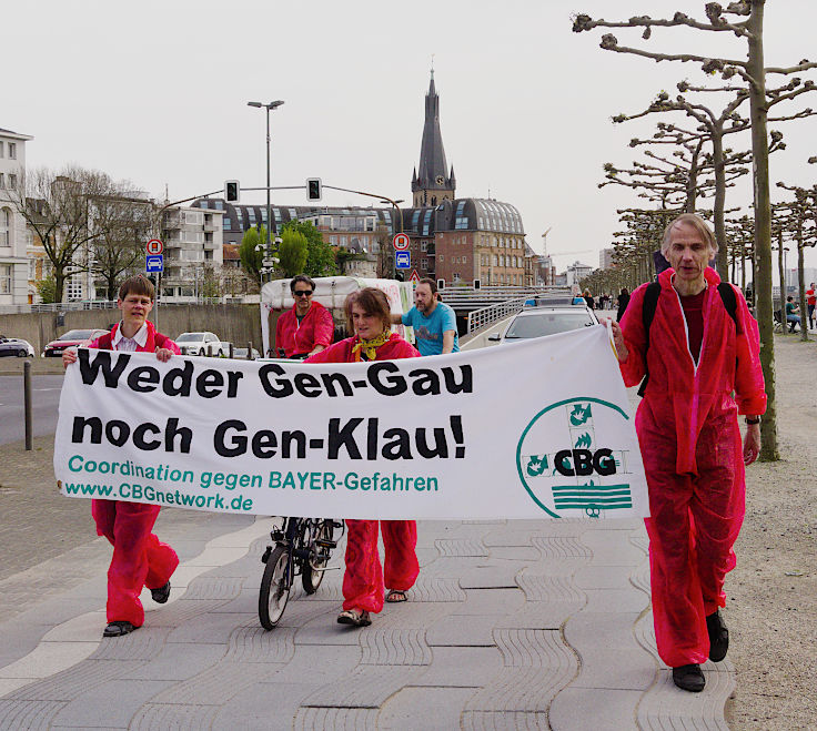 © www.mutbuergerdokus.de: Aktionsbündnis gegen Gentechnik - Düsseldorf und Umgebung: Demonstration 'Gehen gegen Gentechnik'