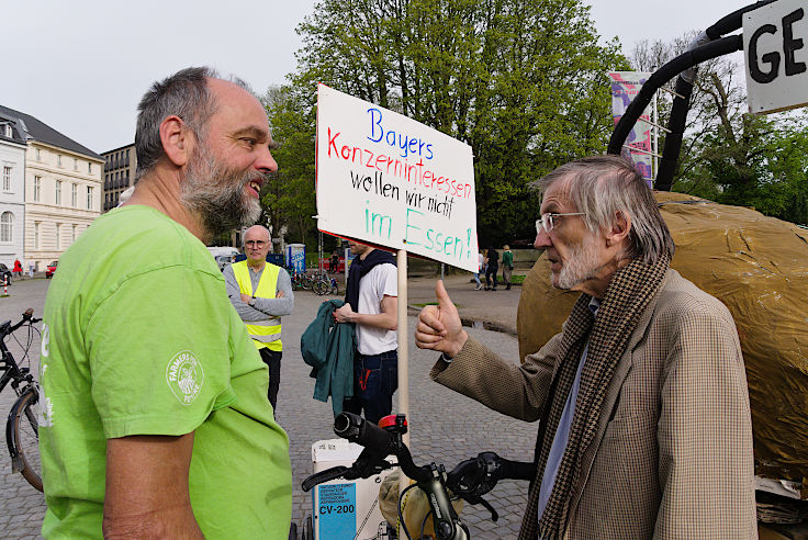 © www.mutbuergerdokus.de: Aktionsbündnis gegen Gentechnik - Düsseldorf und Umgebung: Demonstration 'Gehen gegen Gentechnik'