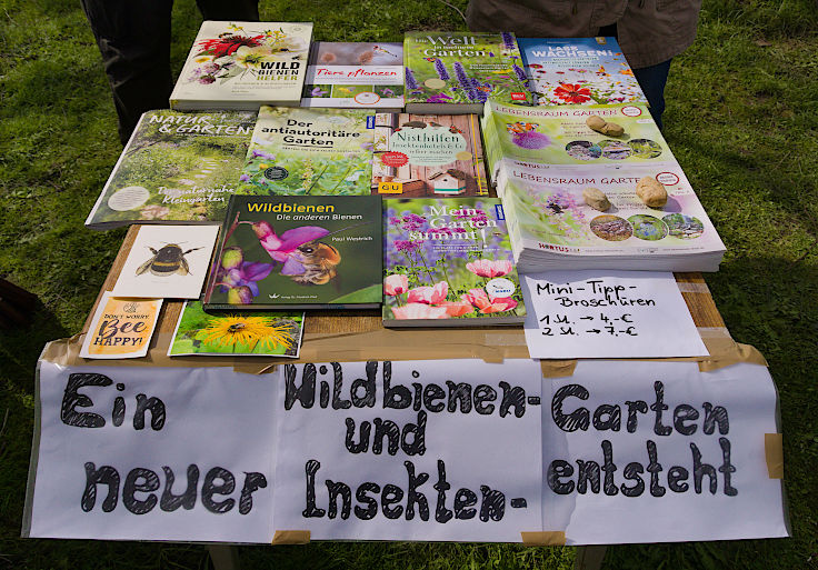 &copy; www.mutbuergerdokus.de: &Ouml;kotop Heerdt: Gartenfest zum 'Tag der Erde'