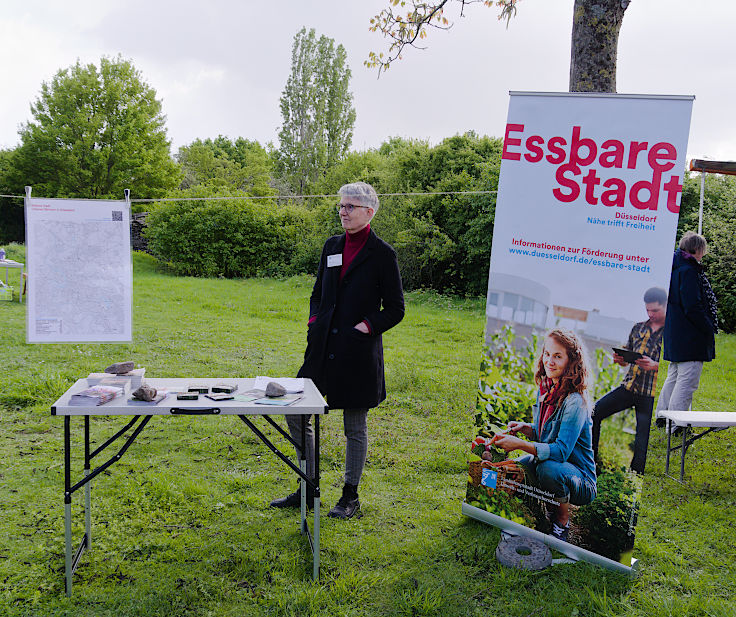 &copy; www.mutbuergerdokus.de: &Ouml;kotop Heerdt: Gartenfest zum 'Tag der Erde'