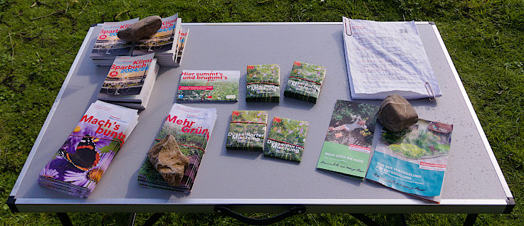 &copy; www.mutbuergerdokus.de: &Ouml;kotop Heerdt: Gartenfest zum 'Tag der Erde'