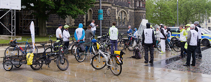© www.mutbuergerdokus.de: ADFC Mönchengladbach: 4. 'Ride of Silence'