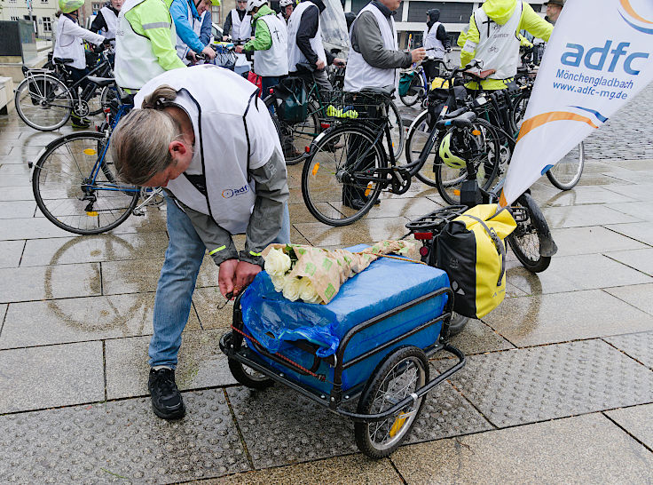 © www.mutbuergerdokus.de: ADFC Mönchengladbach: 4. 'Ride of Silence'