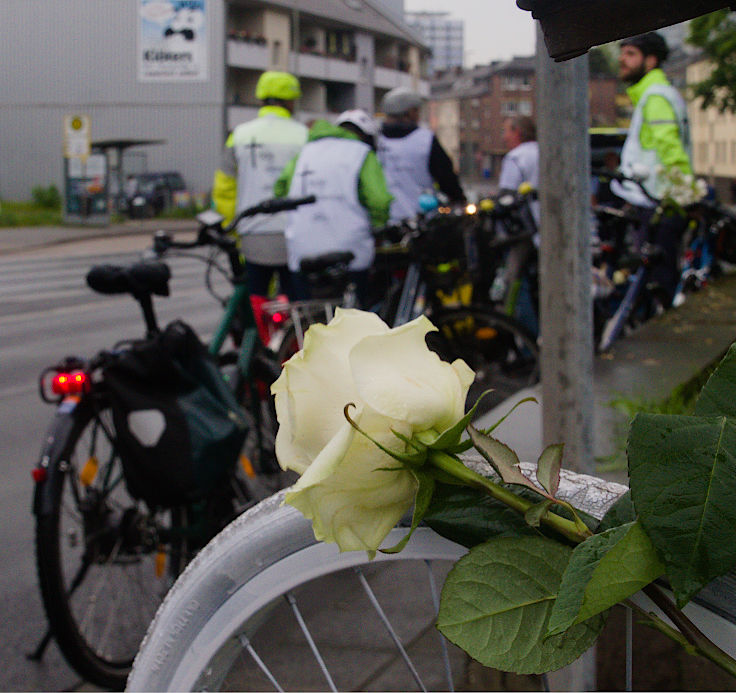 © www.mutbuergerdokus.de: ADFC Mönchengladbach: 4. 'Ride of Silence'