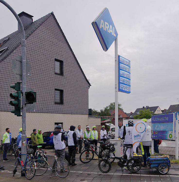 © www.mutbuergerdokus.de: ADFC Mönchengladbach: 4. 'Ride of Silence'