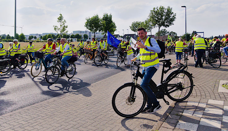 © www.mutbuergerdokus.de: 5. 'Meerbuscher Radnacht'