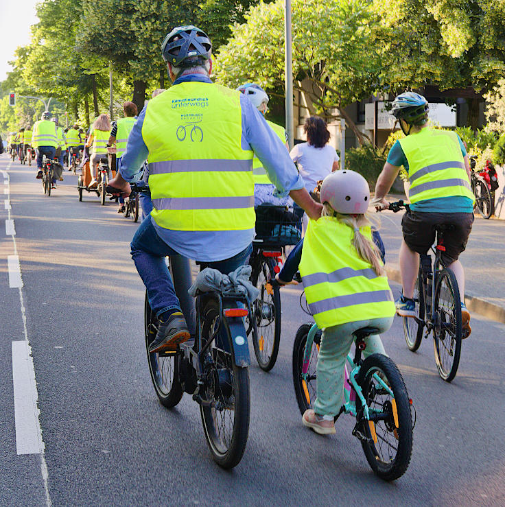 © www.mutbuergerdokus.de: 5. 'Meerbuscher Radnacht'