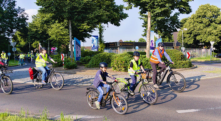 © www.mutbuergerdokus.de: 5. 'Meerbuscher Radnacht'