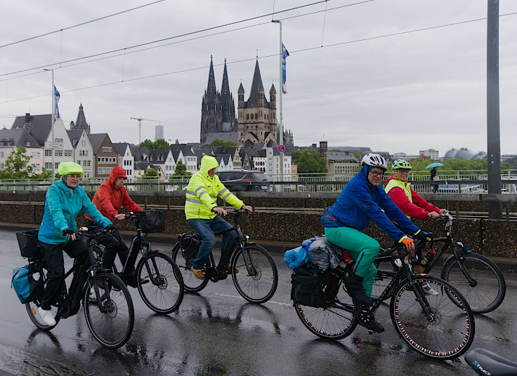 © www.mutbuergerdokus.de: 17. Sternfahrt Köln