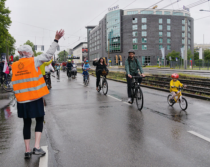 © www.mutbuergerdokus.de: 17. Sternfahrt Köln