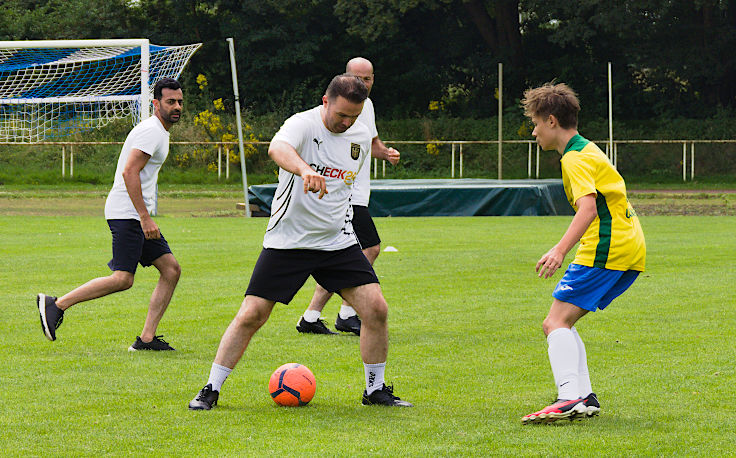 © www.mutbuergerdokus.de: Fußball Freunde Büderich '22 e.V.: 'Fußballfest der Vielfalt'