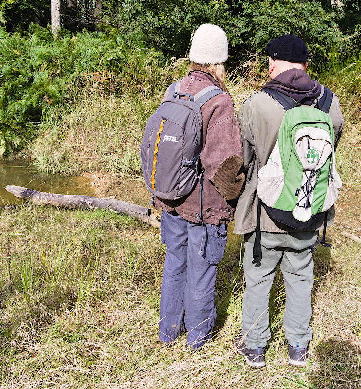 © www.mutbuergerdokus.de: Waldspaziergang am und im Hambacher Wald
