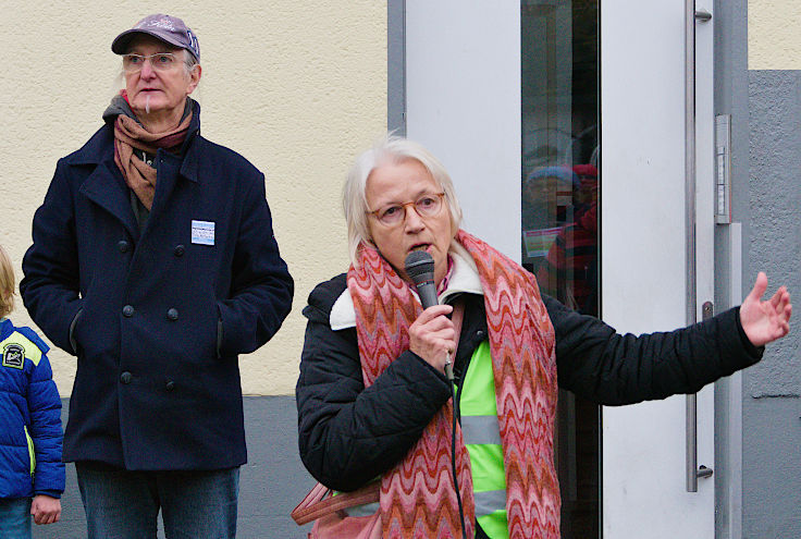© www.mutbuergerdokus.de: Demonstration 'Sichere Luxemburger Straße für alle - Unfälle verhindern, nicht verwalten!'