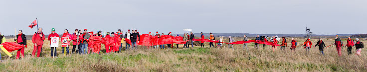 © www.mutbuergerdokus.de: ROTE LINIE am Hambacher Wald