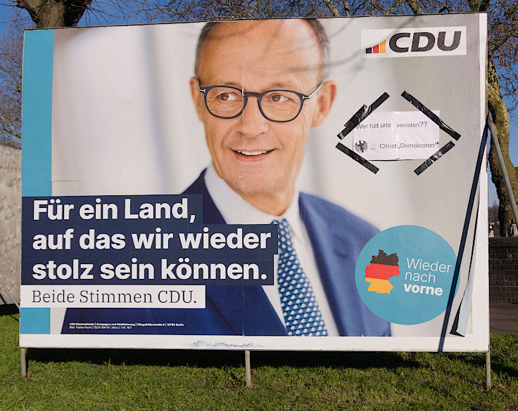 © www.mutbuergerdokus.de: Demonstration 'BUNT statt BRAUN – AUFS WASSER für DEMOKRATIE und VIELFALT!'