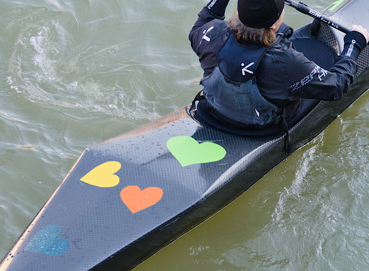 © www.mutbuergerdokus.de: Demonstration 'BUNT statt BRAUN – AUFS WASSER für DEMOKRATIE und VIELFALT!'